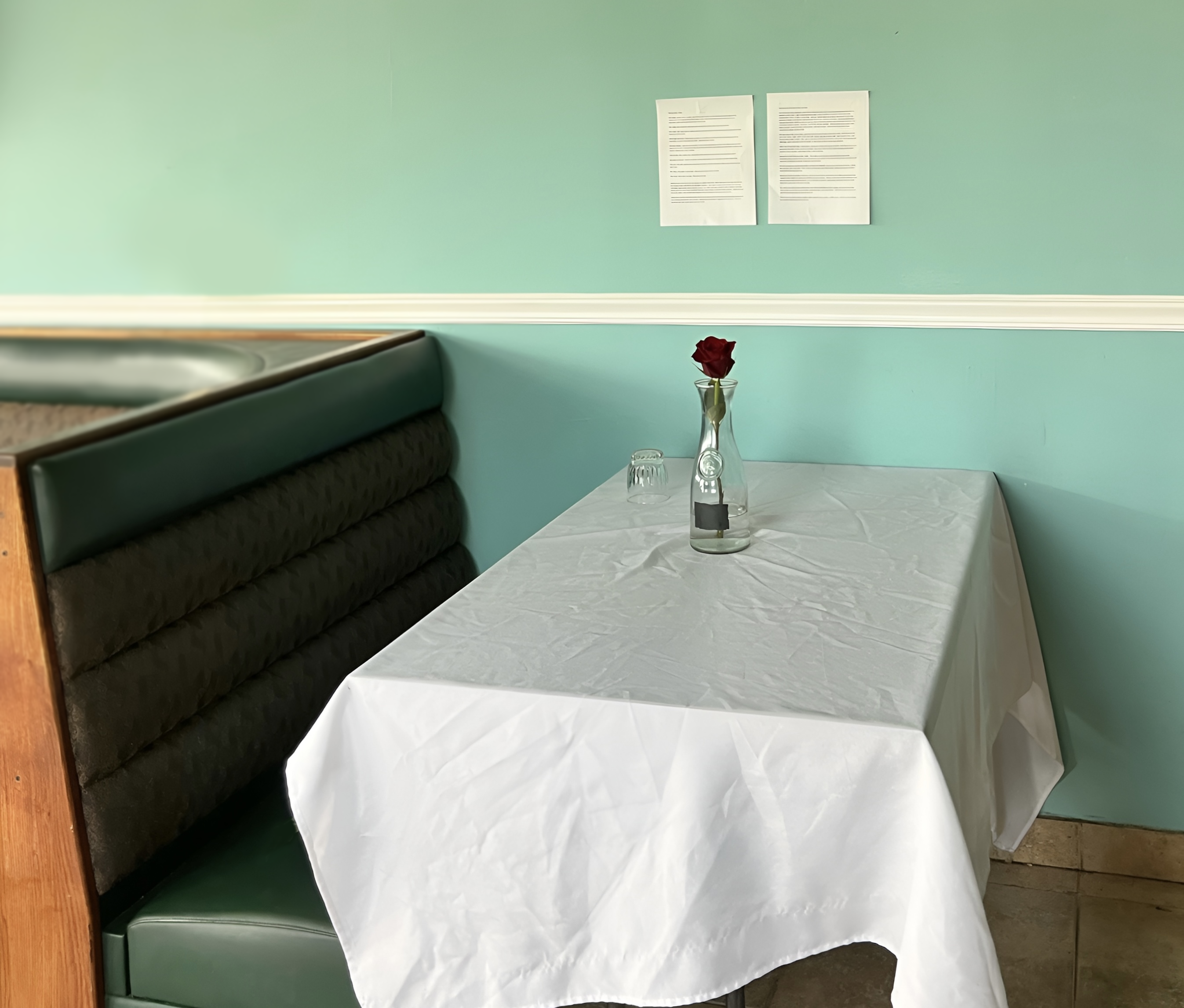 The missing man table at Midtown Kava Lounge during their Memorial Day fundraiser event